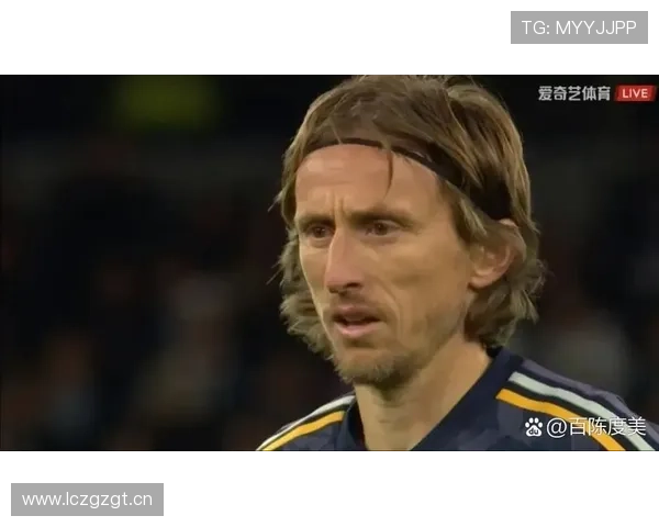 莫德里奇面对曼城高压体系的抗压表现解析 莫德里奇面对曼城高压体系的抗压表现解析