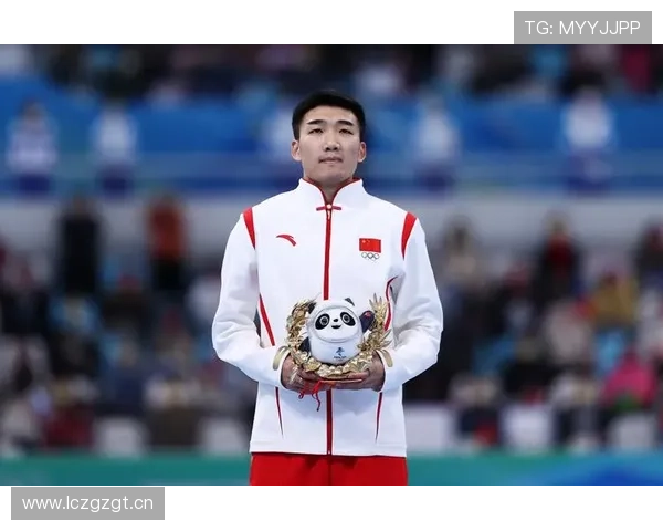 高亭宇训练完直接去吃烤串，教练气到摔秒表