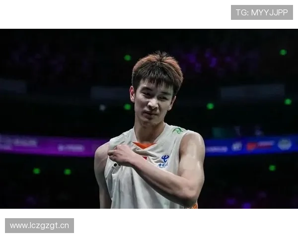 李诗沣晒的早餐比我一个月工资还高调，刷屏那刻真想删社交账号